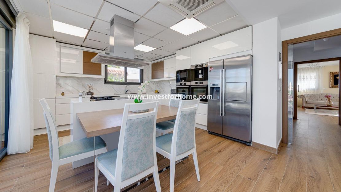 Försäljning - Villa - Torrevieja - Costa Blanca