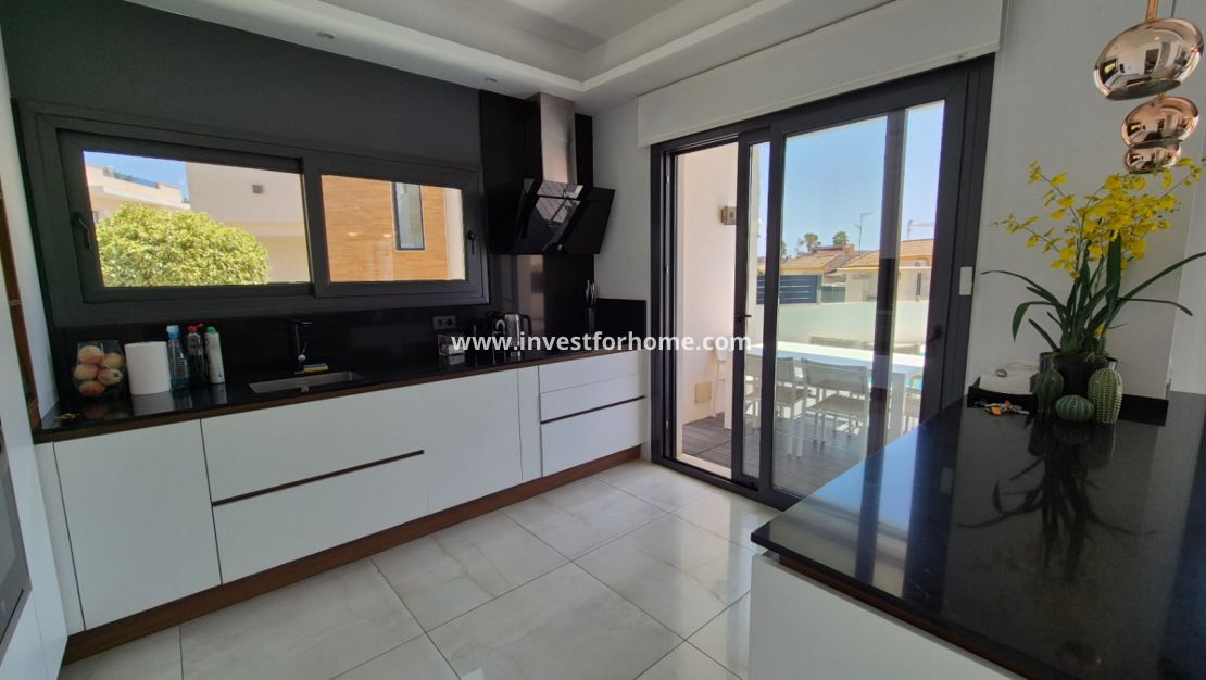 Försäljning - Villa - Torrevieja - Costa Blanca