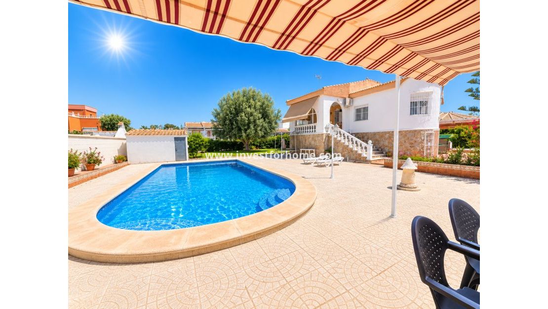 Försäljning - Villa - Torrevieja - Costa Blanca