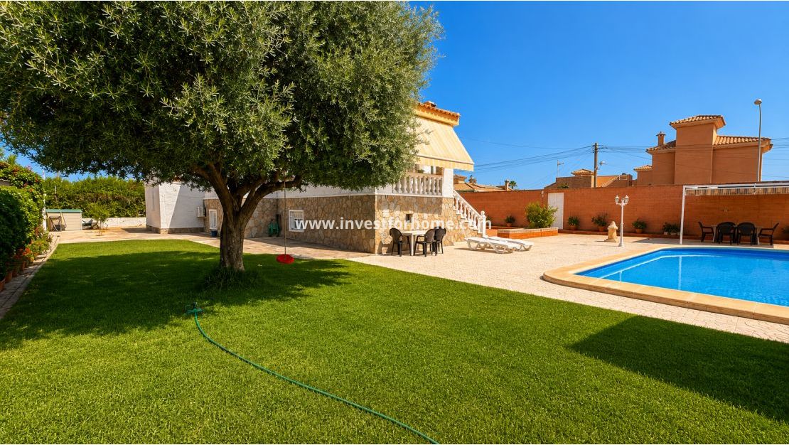 Försäljning - Villa - Torrevieja - Costa Blanca