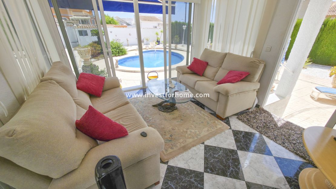 Försäljning - Villa - Torrevieja - Costa Blanca