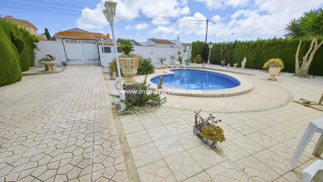 Försäljning - Villa - Torrevieja - Costa Blanca