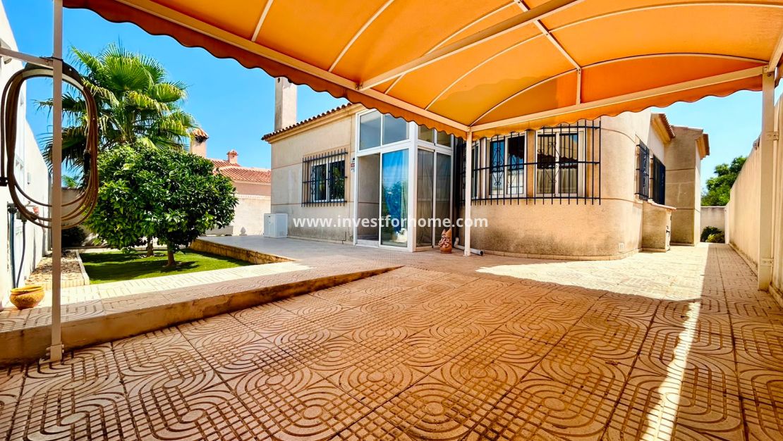 Försäljning - Villa - Torrevieja - Costa Blanca