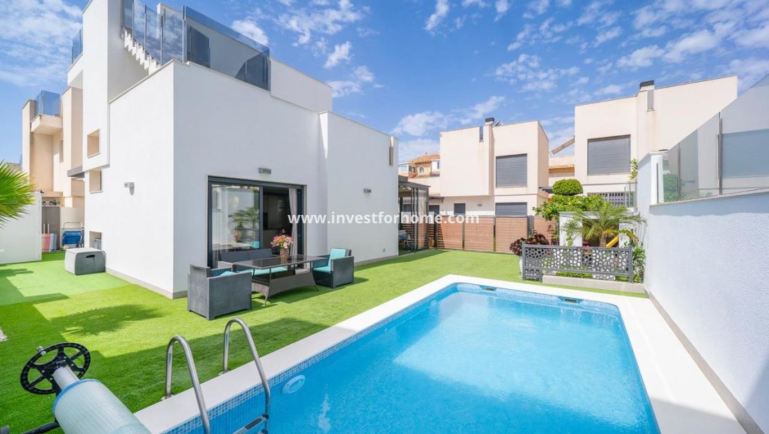 Försäljning - Villa - Torrevieja - Costa Blanca
