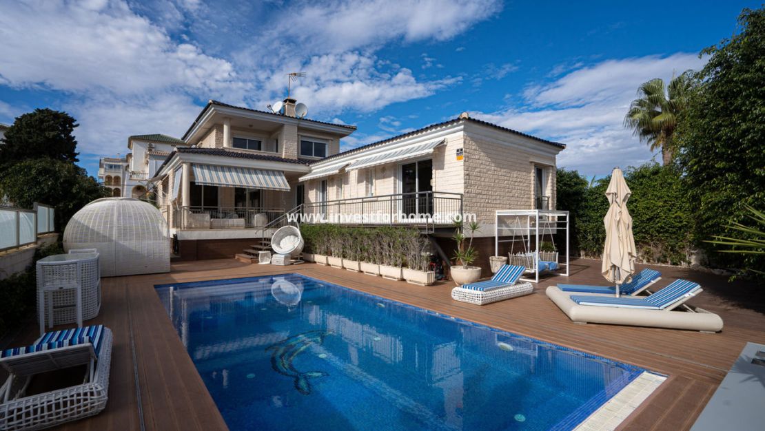 Försäljning - Villa - Torrevieja - Costa Blanca