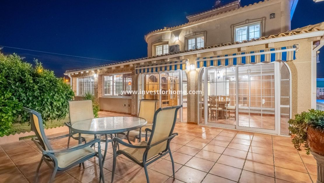 Försäljning - Villa - Torrevieja - El Chaparral