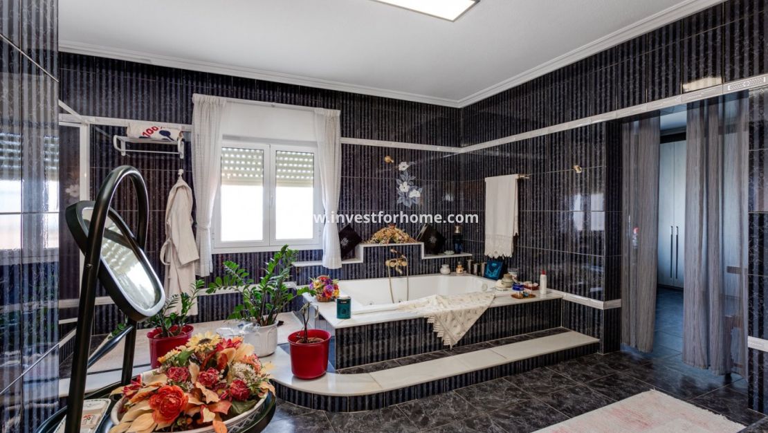 Försäljning - Villa - Torrevieja - La Siesta-El Chaparral