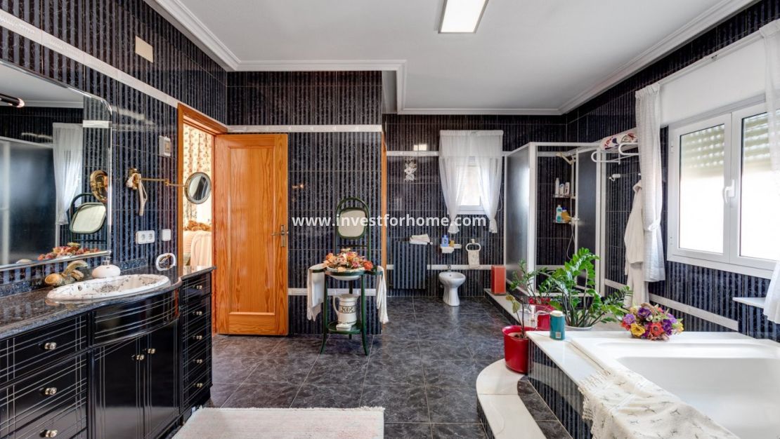 Försäljning - Villa - Torrevieja - La Siesta-El Chaparral