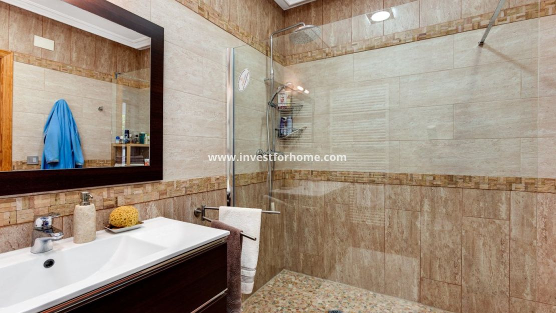 Försäljning - Villa - Torrevieja - La Siesta-El Chaparral