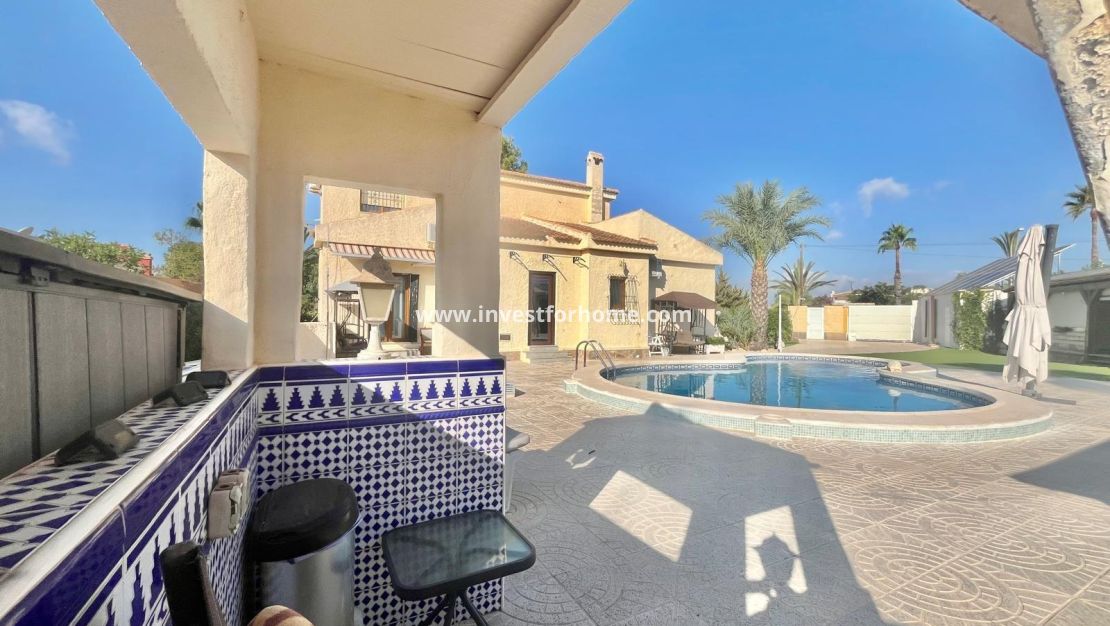 Försäljning - Villa - Torrevieja - La Siesta-El Chaparral