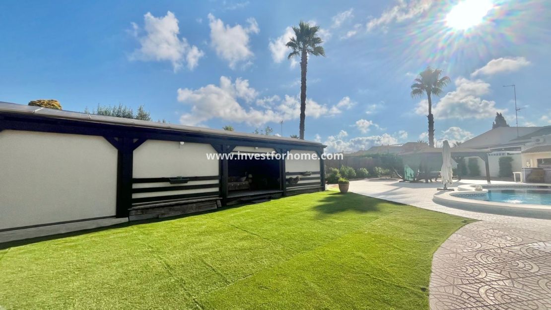 Försäljning - Villa - Torrevieja - La Siesta-El Chaparral