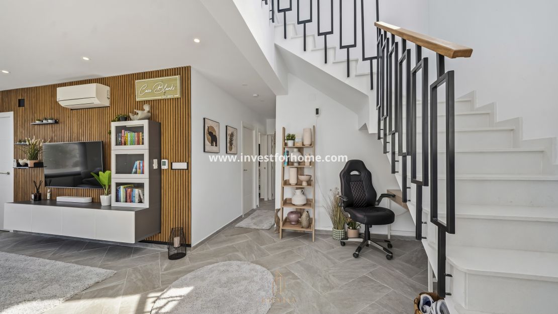 Försäljning - Villa - Torrevieja - La Siesta-El Chaparral