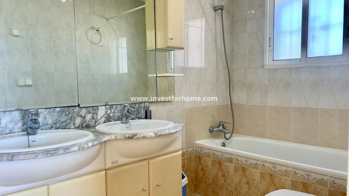 Försäljning - Villa - Torrevieja - La Siesta-El Chaparral