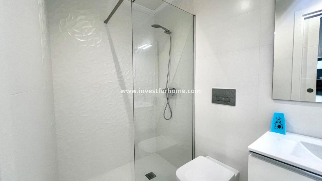 Försäljning - Villa - Torrevieja - La Siesta - El Salado - Torreta