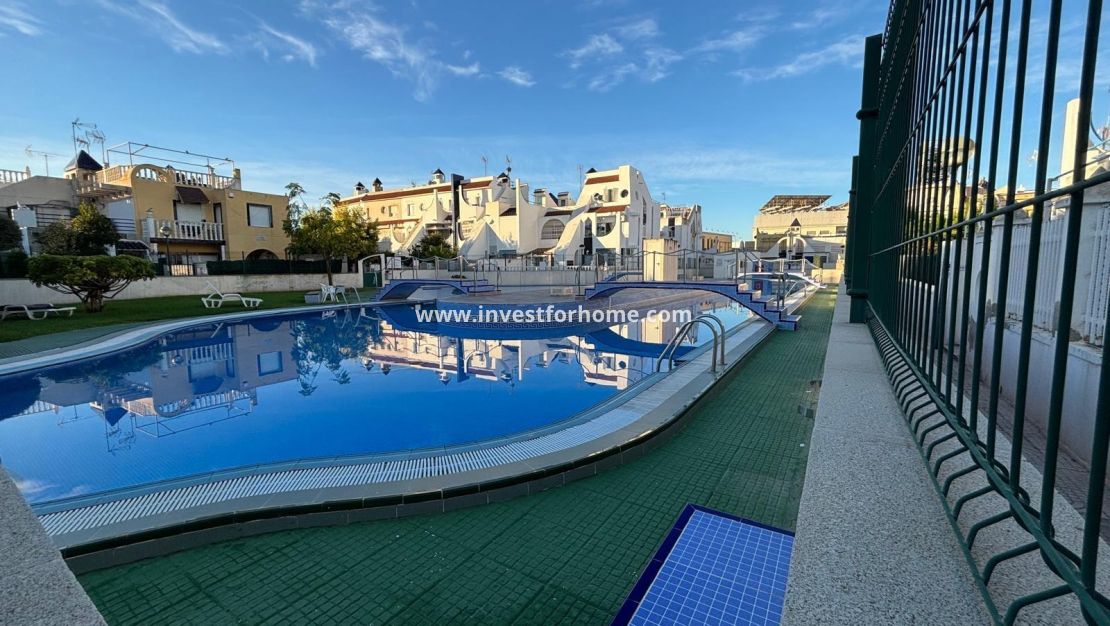 Försäljning - Villa - Torrevieja - La Siesta - El Salado - Torreta