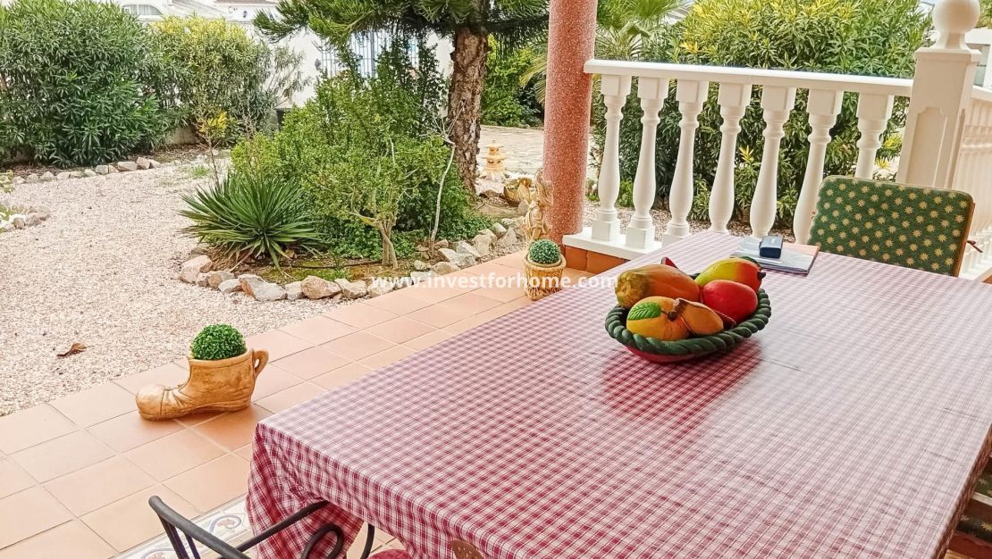 Försäljning - Villa - Torrevieja - La Siesta - El Salado - Torreta