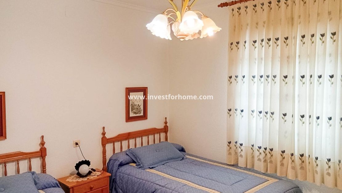 Försäljning - Villa - Torrevieja - La Siesta - El Salado - Torreta
