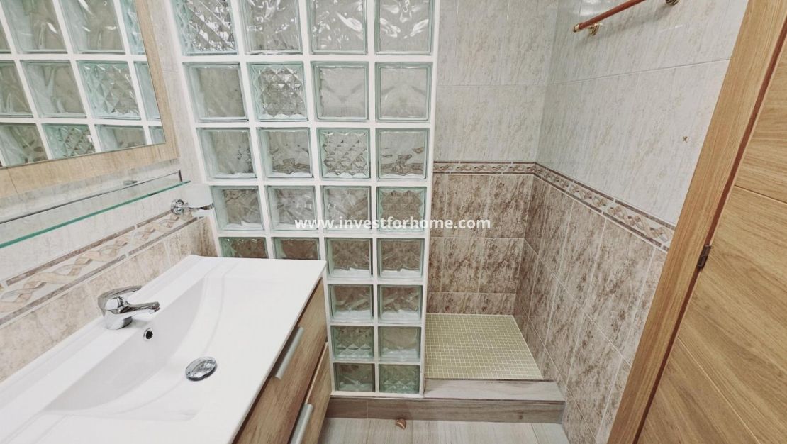 Försäljning - Villa - Torrevieja - La Siesta - El Salado - Torreta