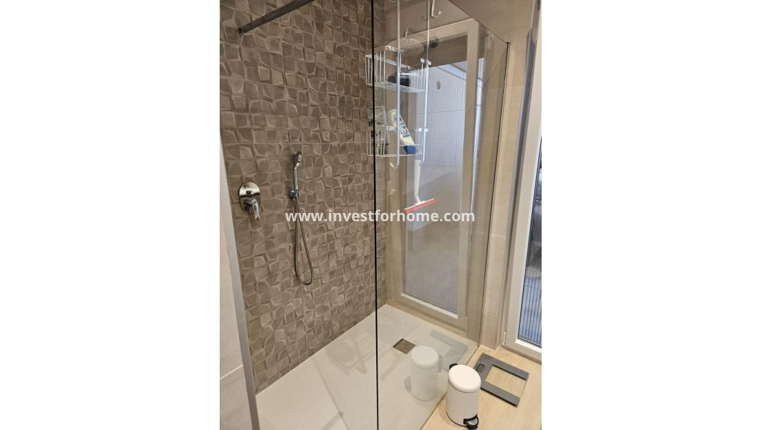 Försäljning - Villa - Torrevieja - La Siesta - El Salado - Torreta