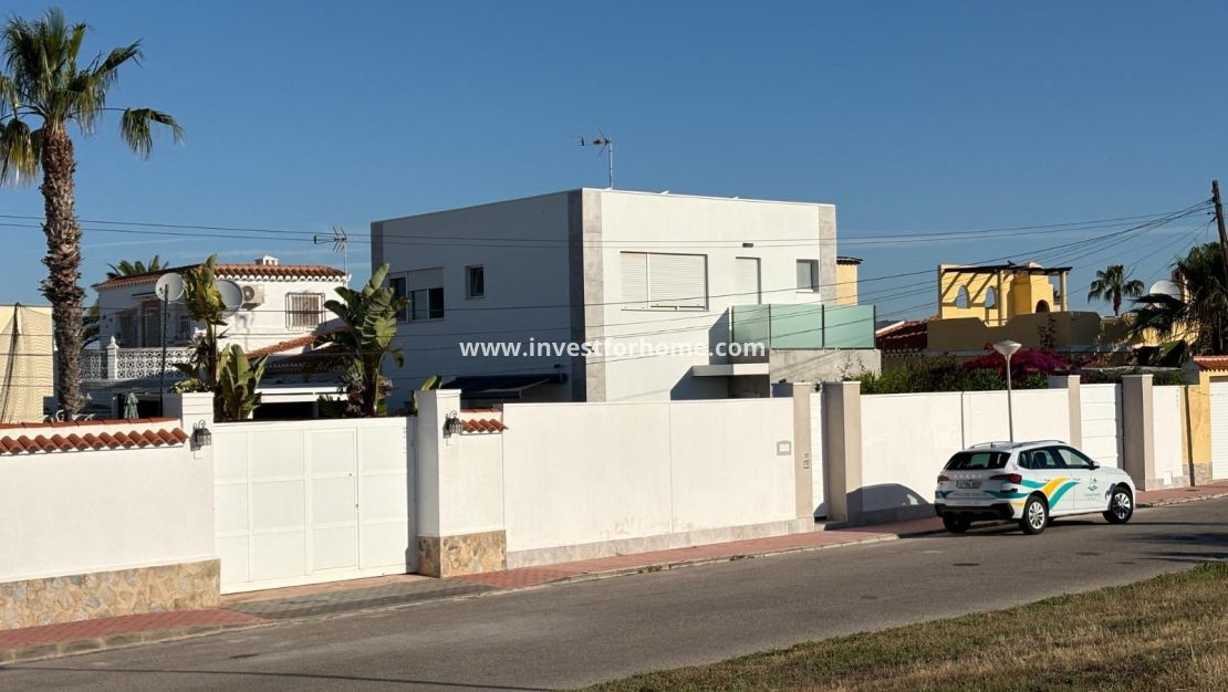 Försäljning - Villa - Torrevieja - La Siesta - El Salado - Torreta
