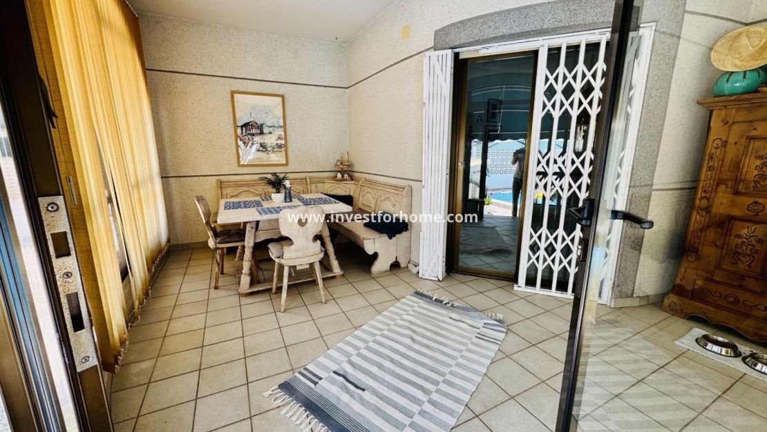 Försäljning - Villa - Torrevieja - La Siesta - El Salado - Torreta