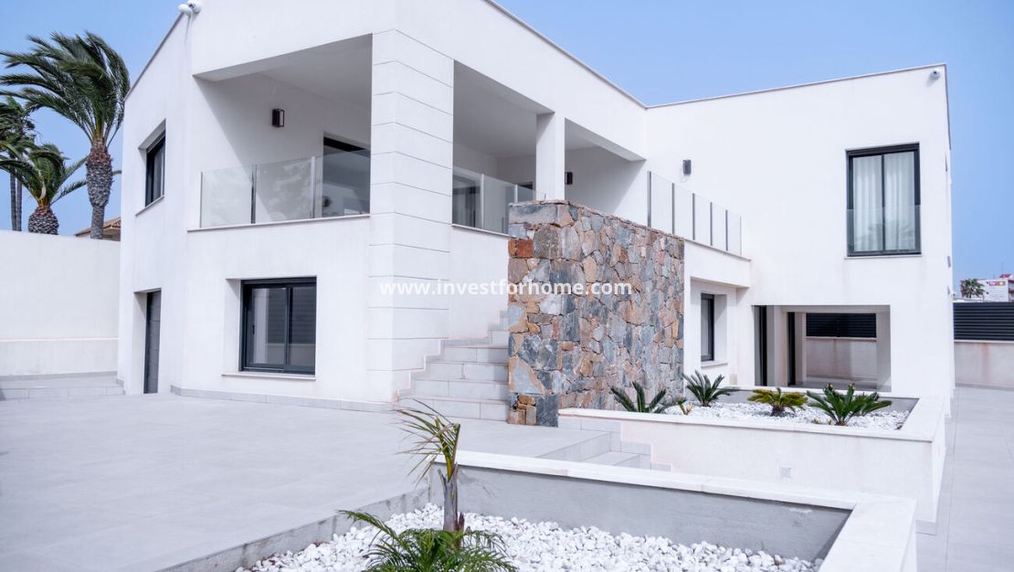 Försäljning - Villa - Torrevieja - La Valeta