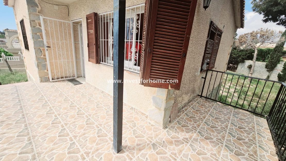 Försäljning - Villa - Torrevieja - Los Balcones - Los Altos Del Edén