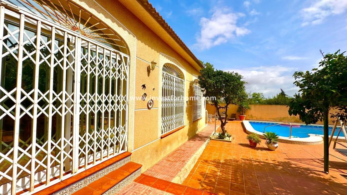 Försäljning - Villa - Torrevieja - Los Balcones - Los Altos Del Edén