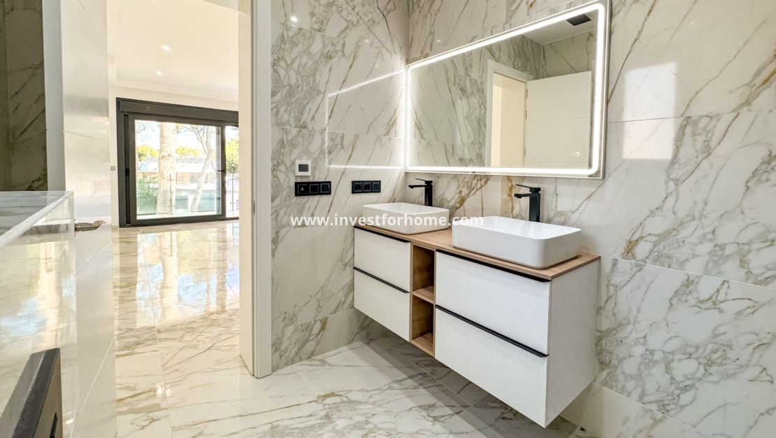 Försäljning - Villa - Torrevieja - Los Balcones - Los Altos Del Edén