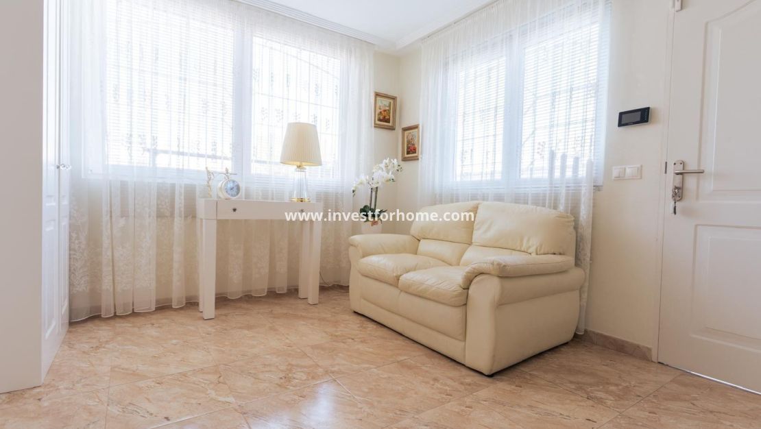 Försäljning - Villa - Torrevieja - Los Balcones - Los Altos Del Edén