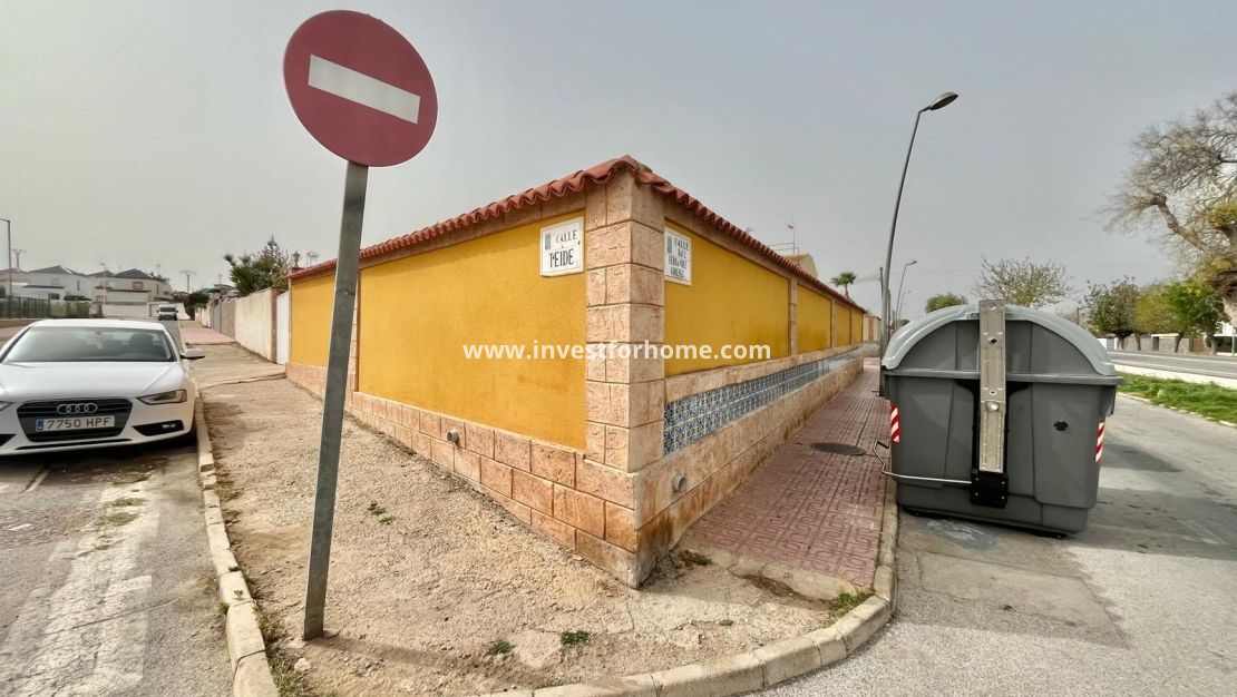 Försäljning - Villa - Torrevieja - Los Balcones - Los Altos Del Edén