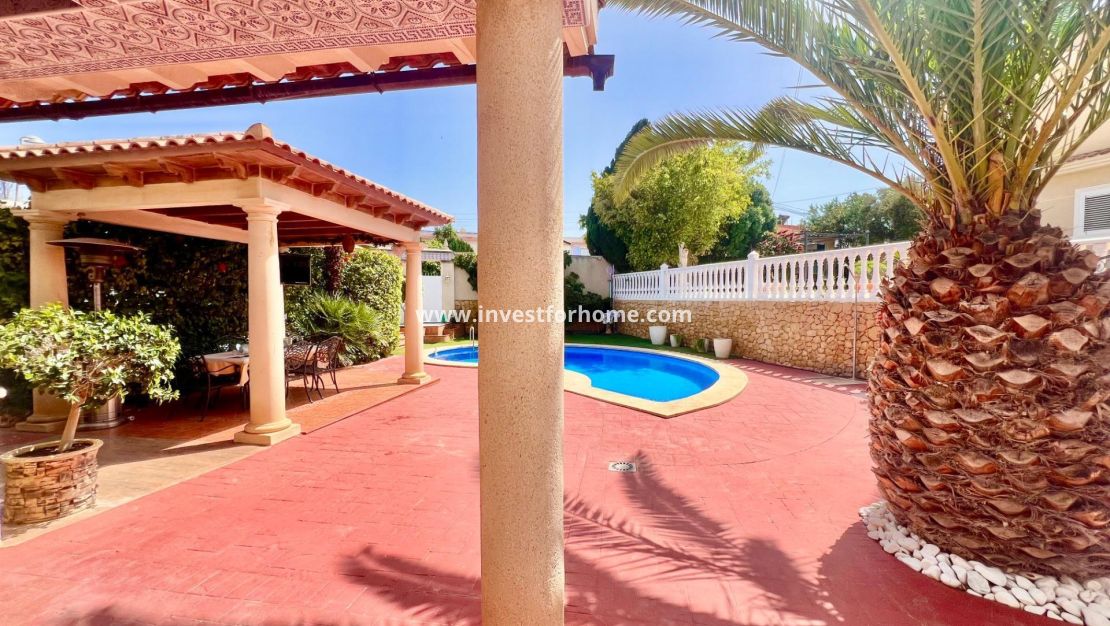 Försäljning - Villa - Torrevieja - Los Balcones - Los Altos Del Edén