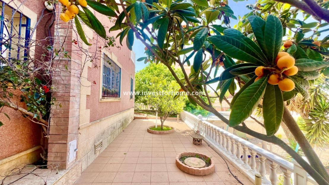 Försäljning - Villa - Torrevieja - Los Balcones - Los Altos Del Edén