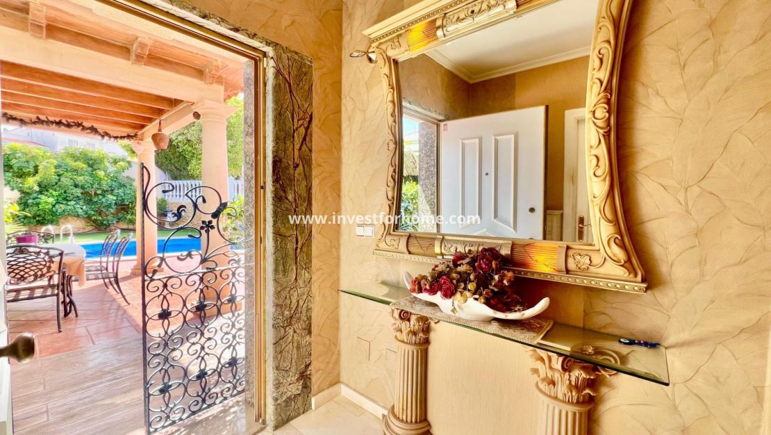 Försäljning - Villa - Torrevieja - Los Balcones - Los Altos Del Edén