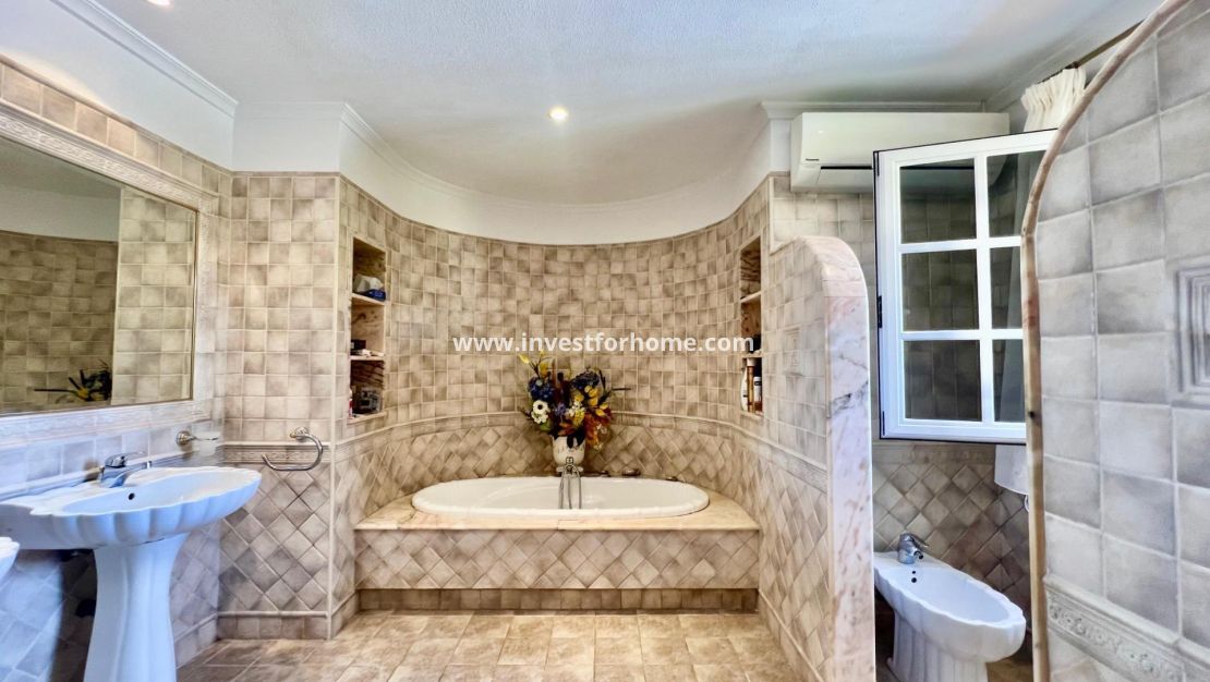 Försäljning - Villa - Torrevieja - Los Balcones - Los Altos Del Edén