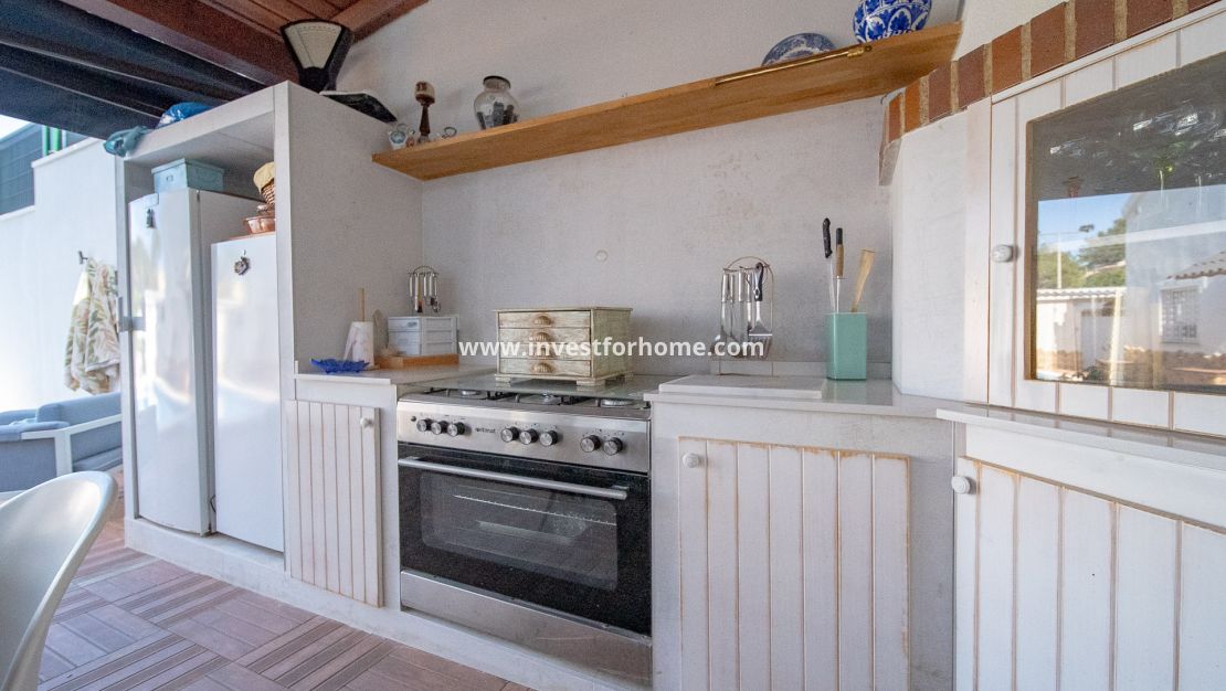 Försäljning - Villa - Torrevieja - Los Balcones