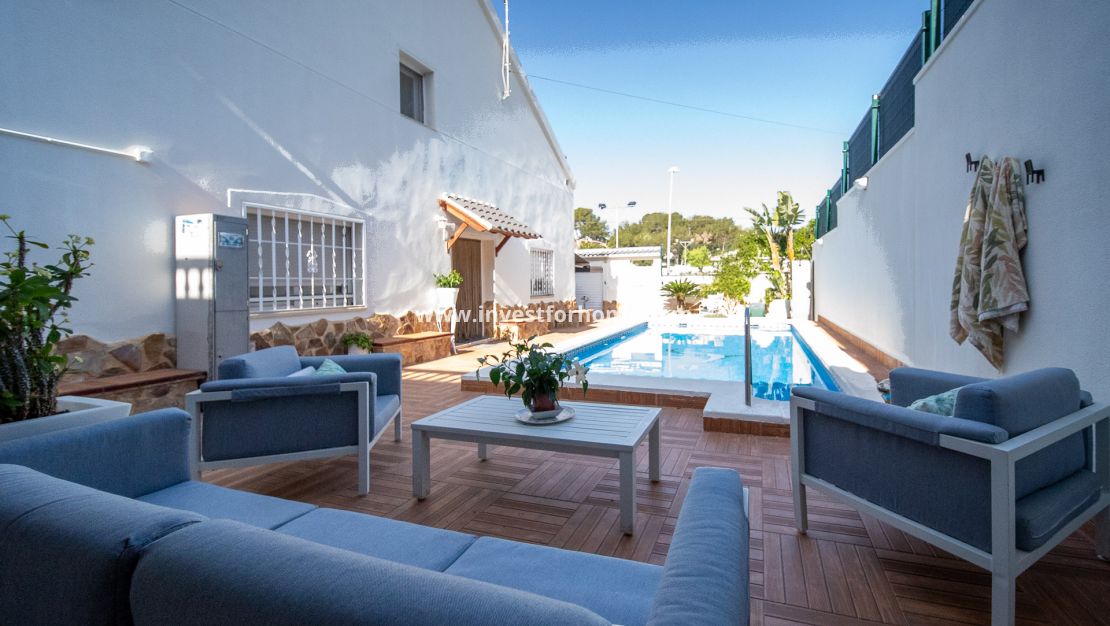 Försäljning - Villa - Torrevieja - Los Balcones