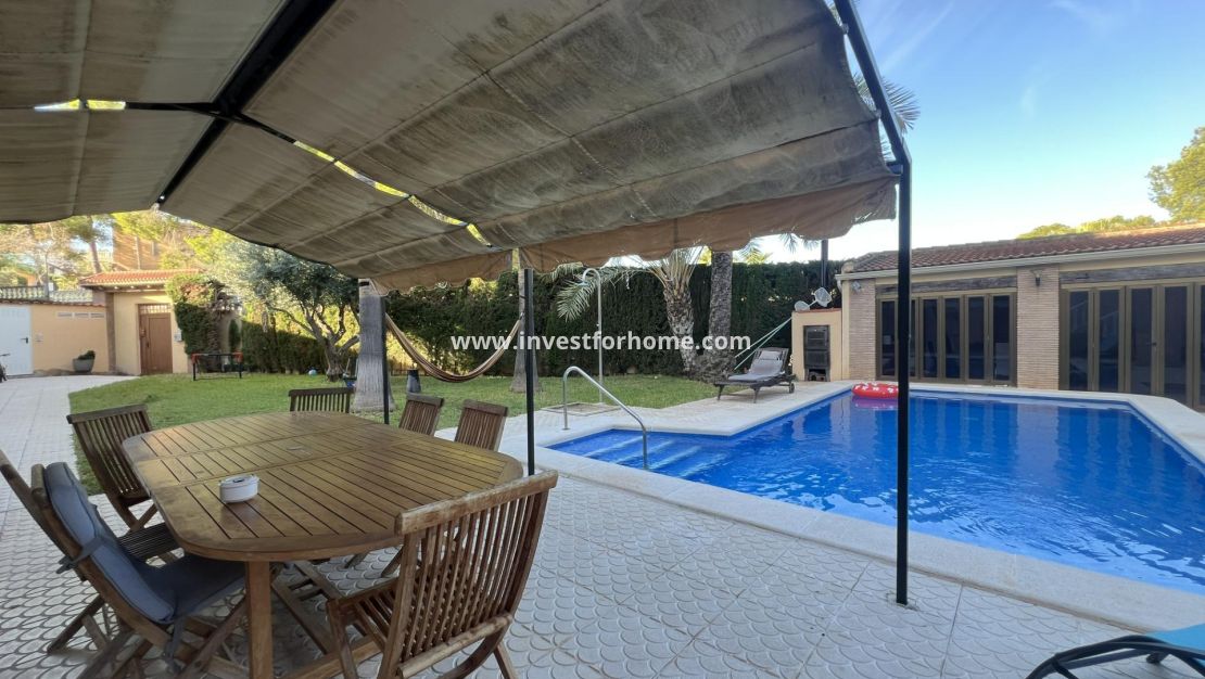 Försäljning - Villa - Torrevieja - Los Balcones