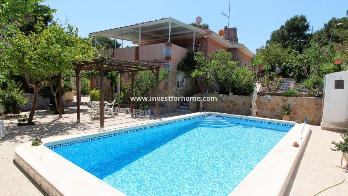 Försäljning - Villa - Torrevieja - Los Balcones