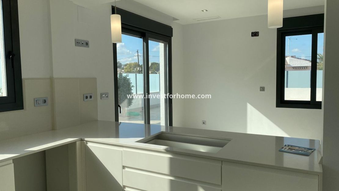 Försäljning - Villa - Torrevieja - Los Balcones