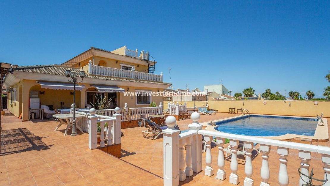 Försäljning - Villa - Torrevieja - Los Balcones