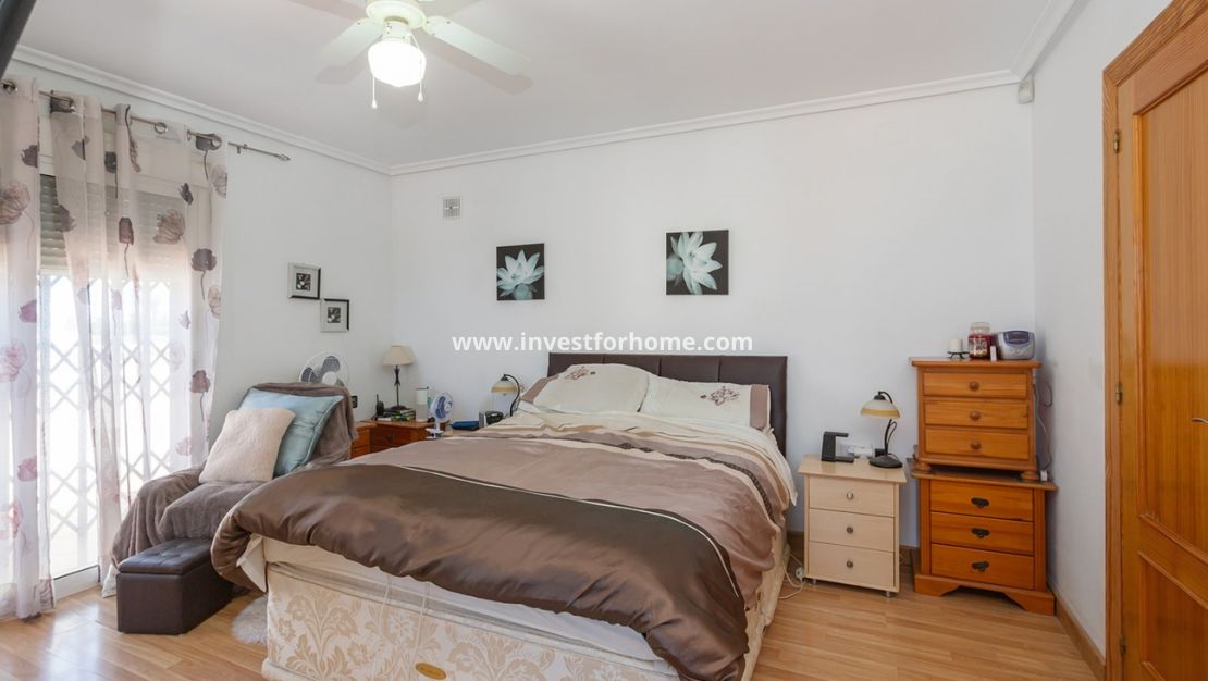 Försäljning - Villa - Torrevieja - Los Balcones