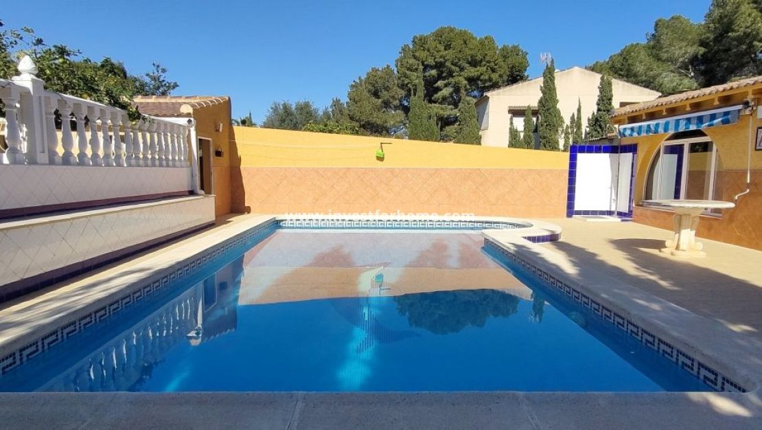 Försäljning - Villa - Torrevieja - Los Balcones