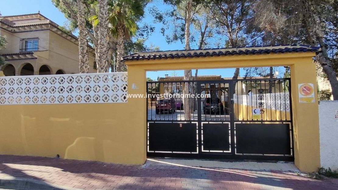 Försäljning - Villa - Torrevieja - Los Balcones