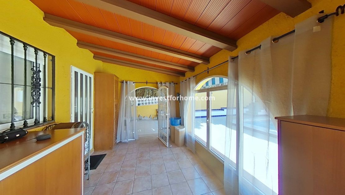 Försäljning - Villa - Torrevieja - Los Balcones