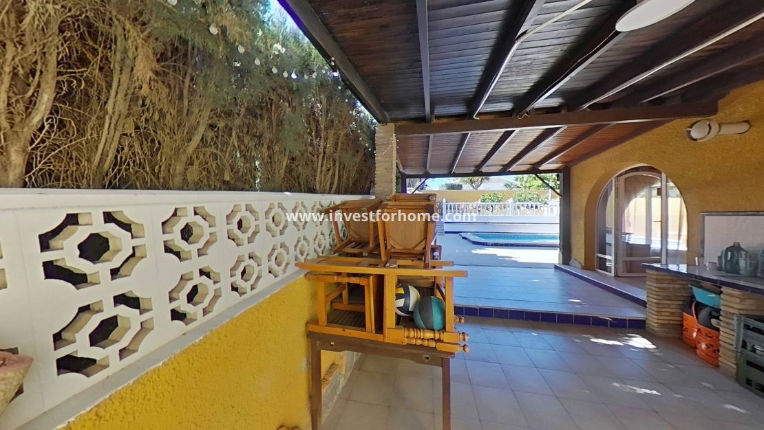 Försäljning - Villa - Torrevieja - Los Balcones