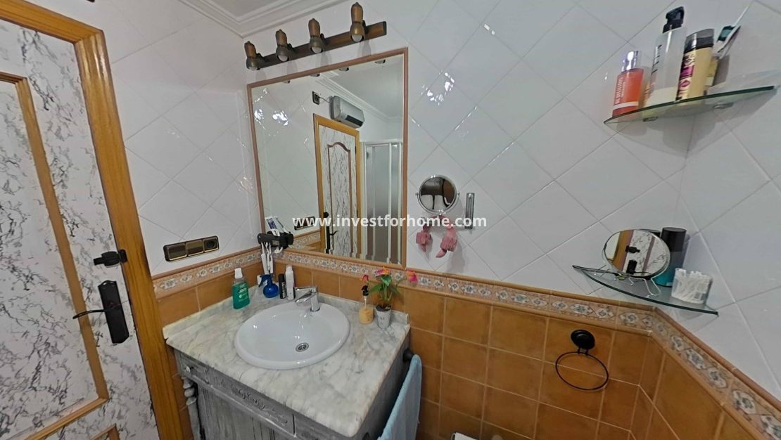 Försäljning - Villa - Torrevieja - Los Balcones