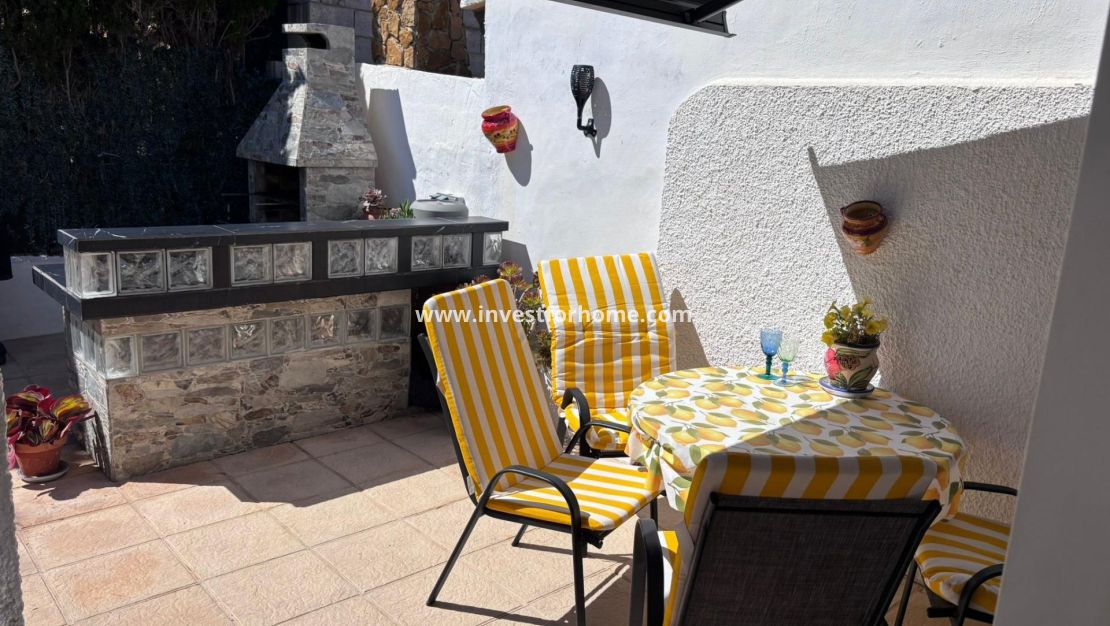 Försäljning - Villa - Torrevieja - Los Balcones