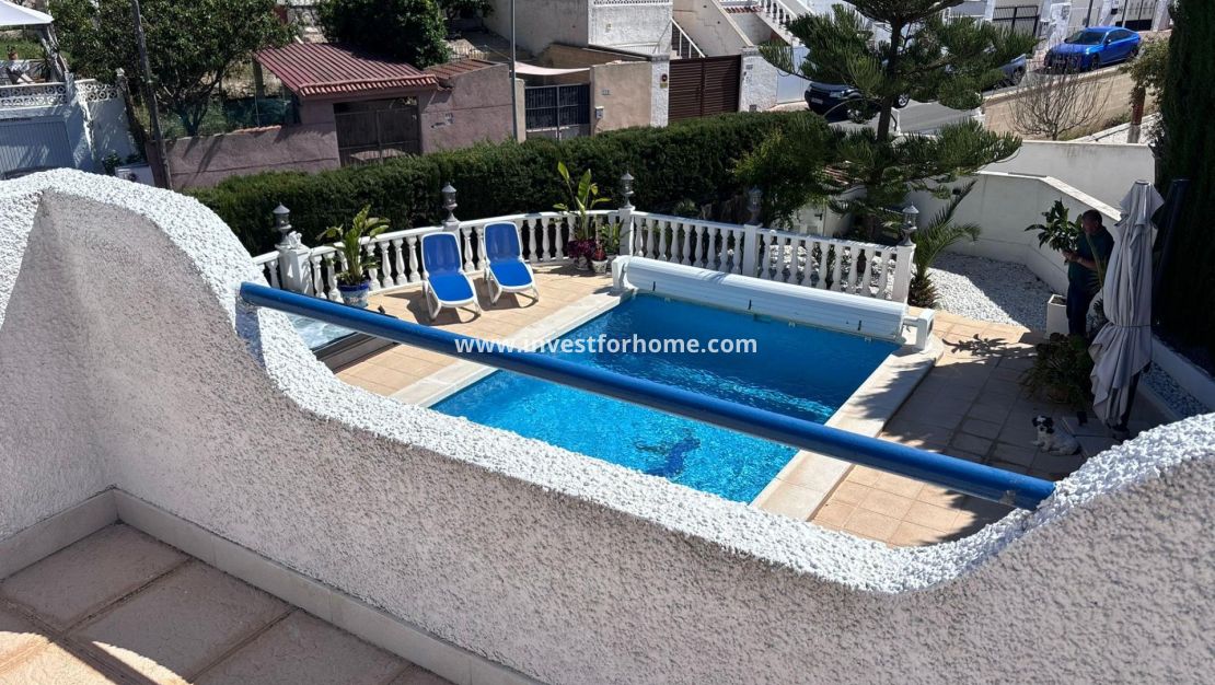 Försäljning - Villa - Torrevieja - Los Balcones