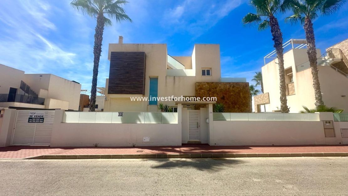 Försäljning - Villa - Torrevieja - Miramar - Torre Del Moro